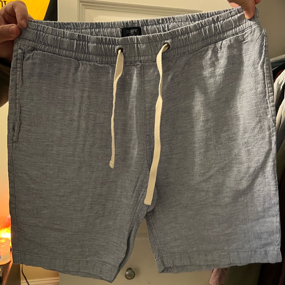 Blue and white stripe vibe short